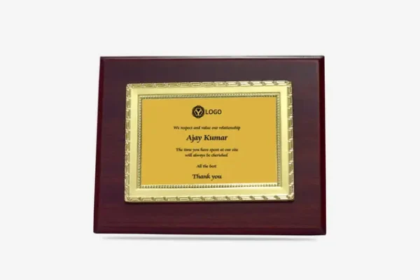 Shield Trophy - Gold