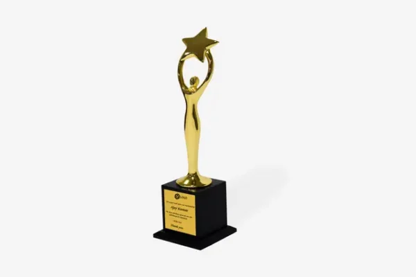 Titan Trophy - Gold